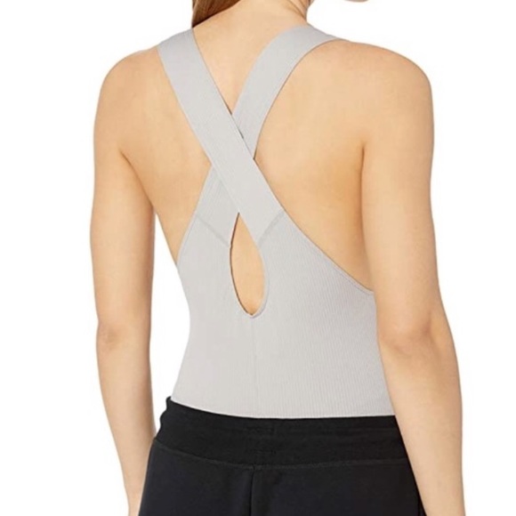 New Spalding womens Seamless Deep V-neck Bodysuit - Picture 3 of 7